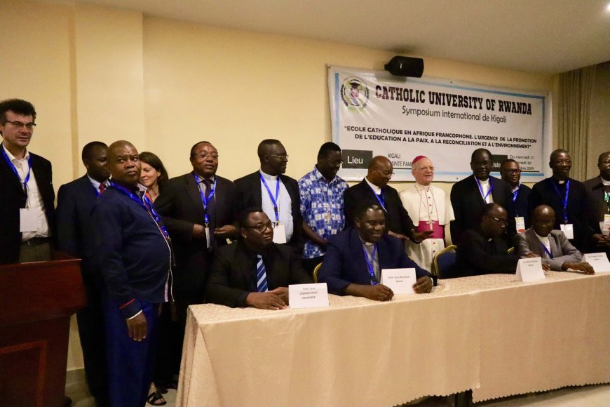 Symposium international de Kigali-Rwanda - Urgence d’eduquer a la paix et a l’environnement. Etat des lieux