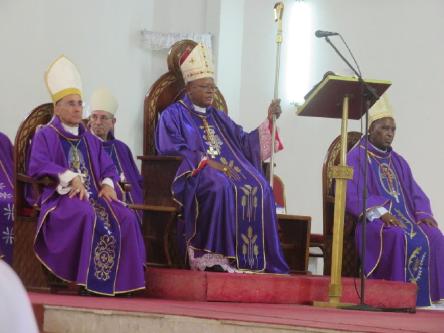 Messe de clôture présidée par Son Éminence Fridolin Cardinal AMBONGO, archevêque de Kinshasa et président du Symposium des Conférences Épiscopales d’Afrique et de Madagascar (SCEAM)